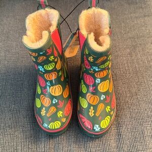 NWT Lily & Dan Rain Boots SZ 7-8 Multicolor